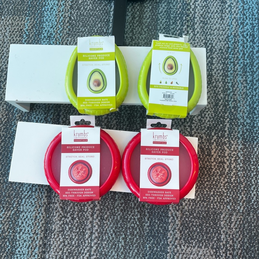 Krumbs Kitchen Silicone Produce Saver Pods- Red and Green (4)